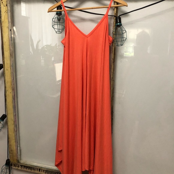 Maternity | MOMO handkerchief dress - Picture 2 of 5